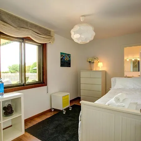 Вилла Sleeps 11 Pool Wifi Нигран